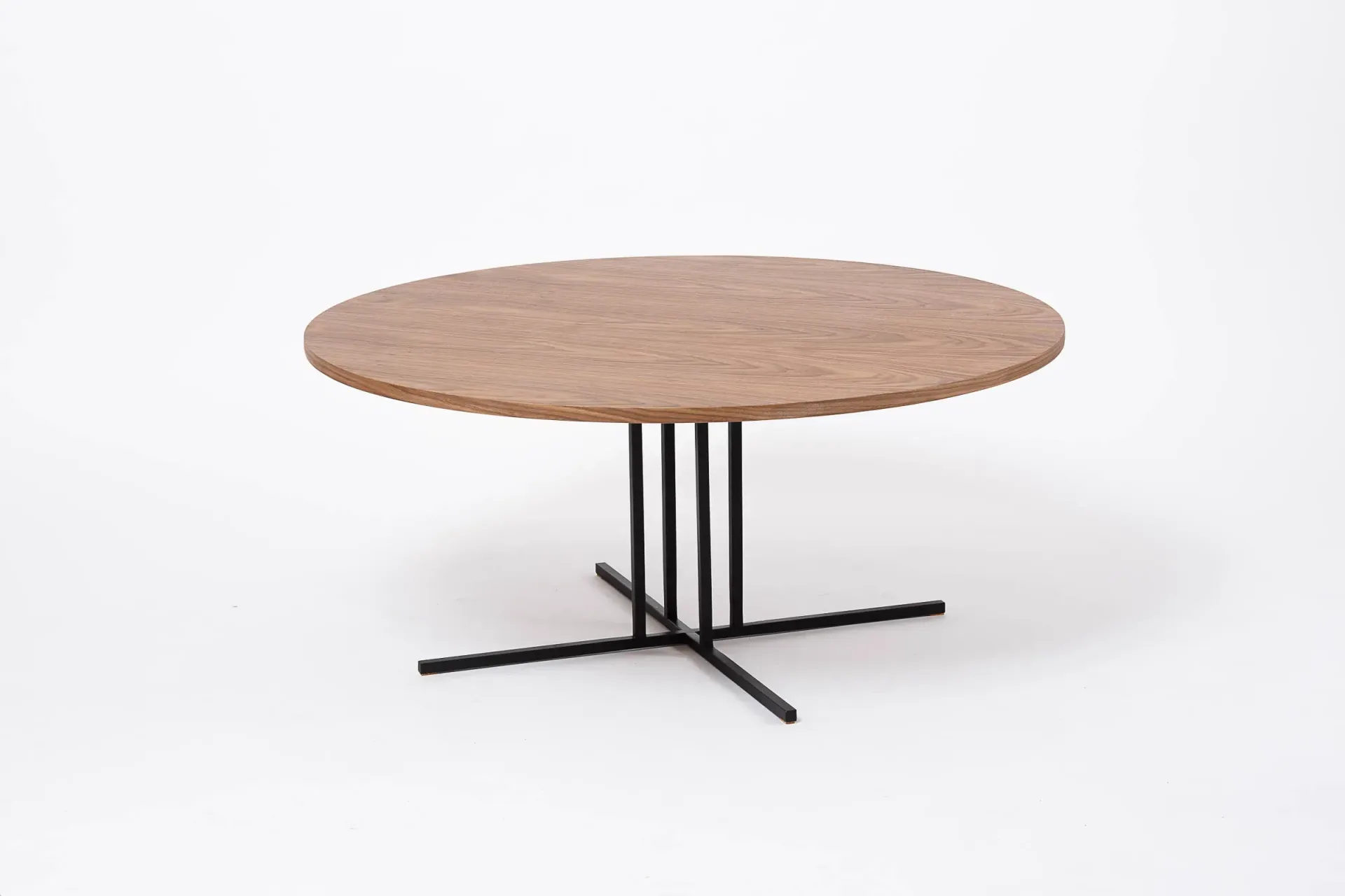 Table basse ronde en bois et métal design Vavin