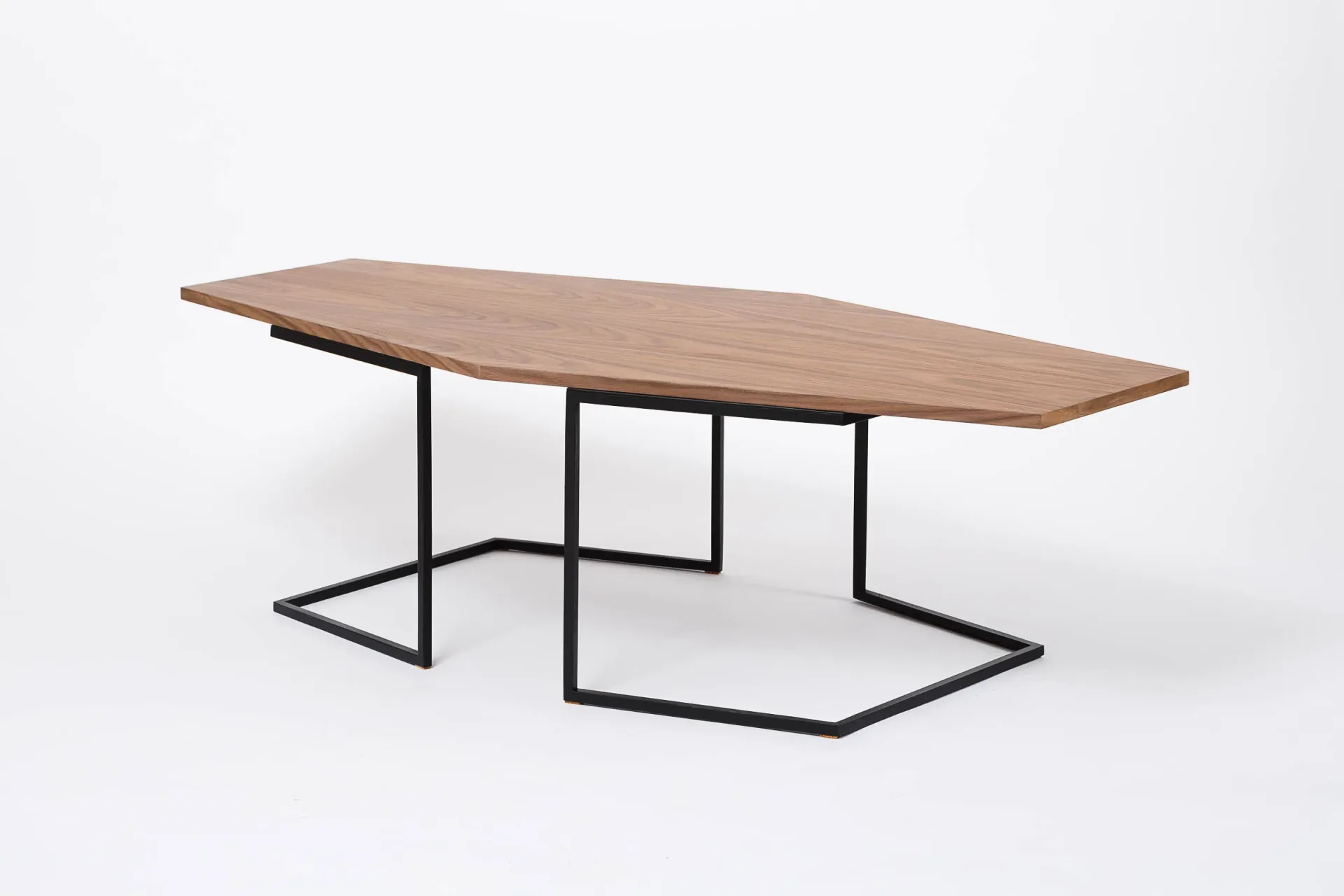 Table basse en bois et métal design Vavin