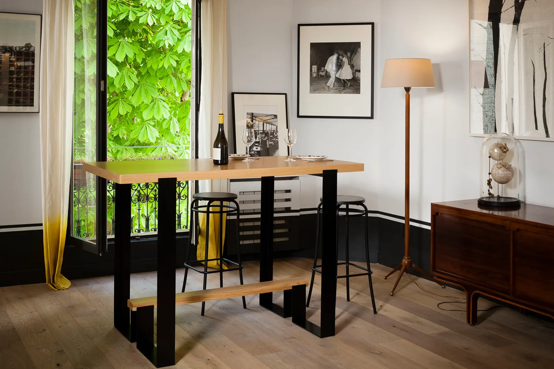 Bar design Mayet